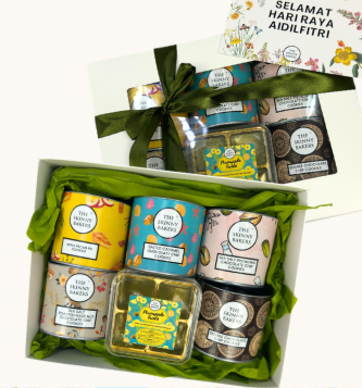 Signature Raya Gift Box (L) with Small Pineapple Tarts